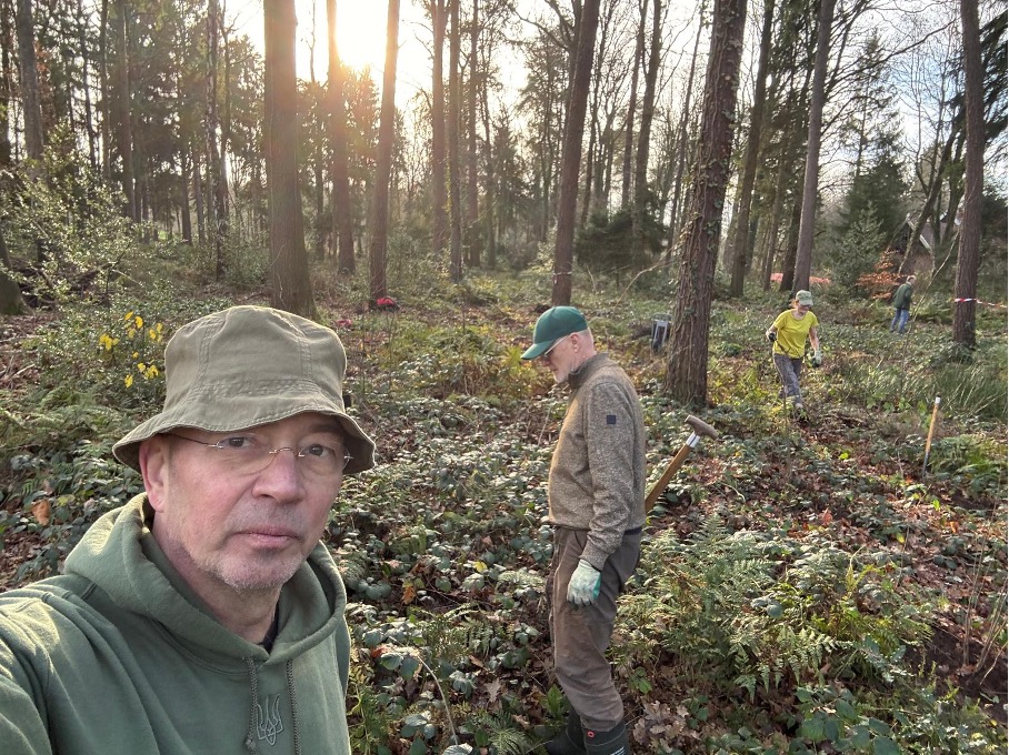 Zen.nl, Zen, meditatie, leren mediteren, Rients Ranzen Ritskes, zenmeester, gezondheid, energie, geluk, bomen planten, toeval, aandacht, goede voornemens, verbeteren, verzorgen, wereld, dichtbij, liefde